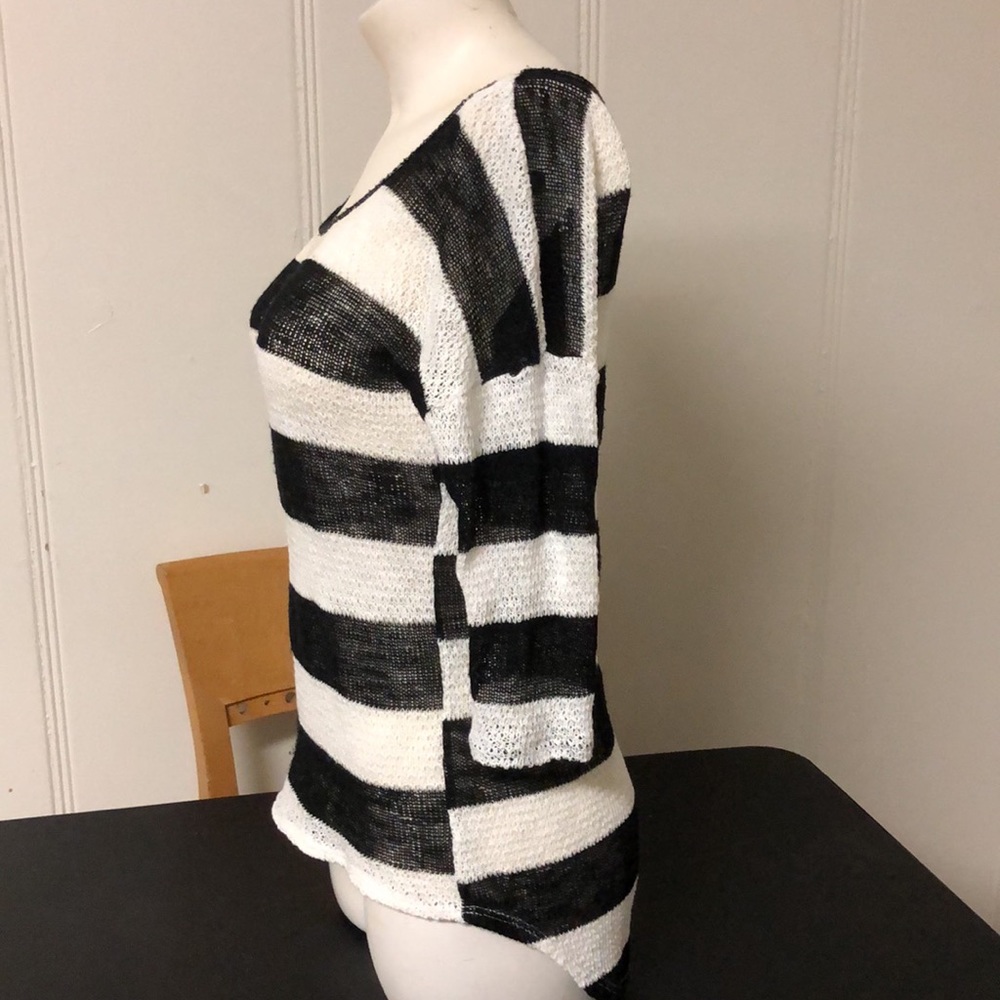 Tops Mystery Box 6-8 Pc Bundle Mixed Sizes Resell or Keep! - Picture 9 of 15